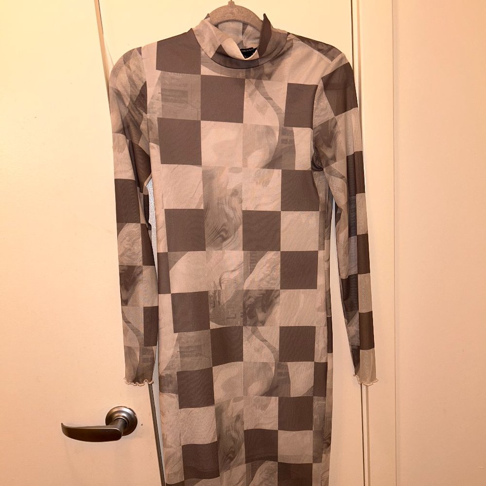 gray and white bodycon dress, size M